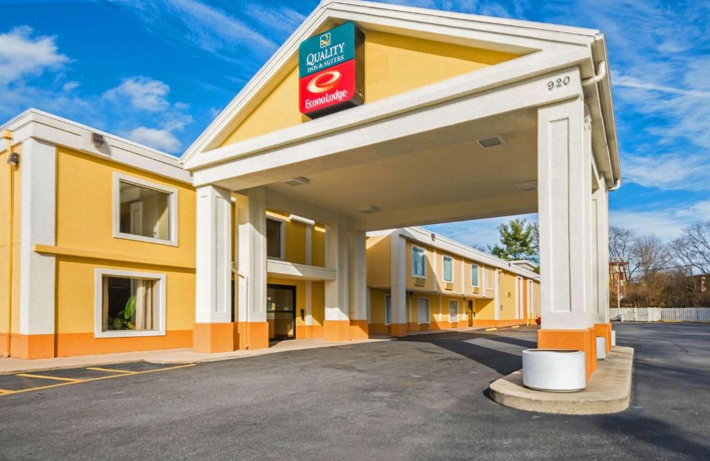 Quality Inn & Suites Hagerstown Main image 1